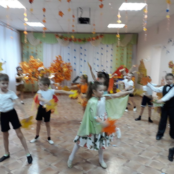 Музыкальный спектакль «Стрекоза и муравей»