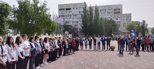 Возложение цветов