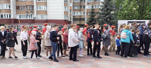 Возложение цветов