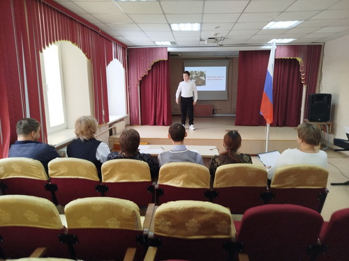 школьный конкурс чтецов «Поклонимся великим тем годам»