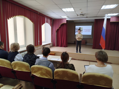 школьный конкурс чтецов «Поклонимся великим тем годам»