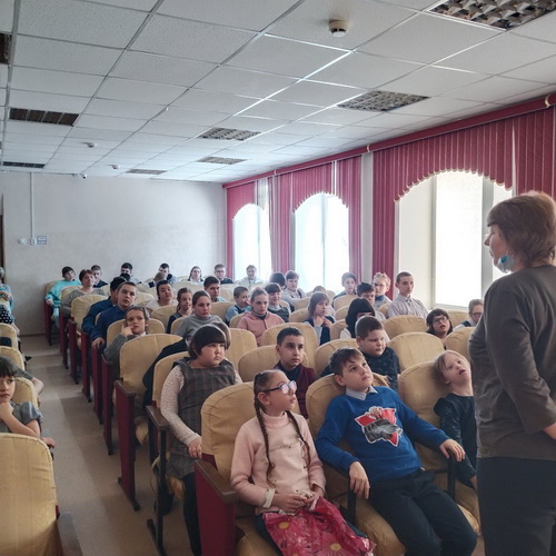 Просмотр и обсуждение фильмов патриотической направленности