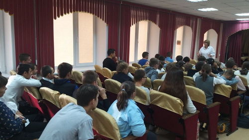 церемония поднятия Государственного флага Российской Федерации